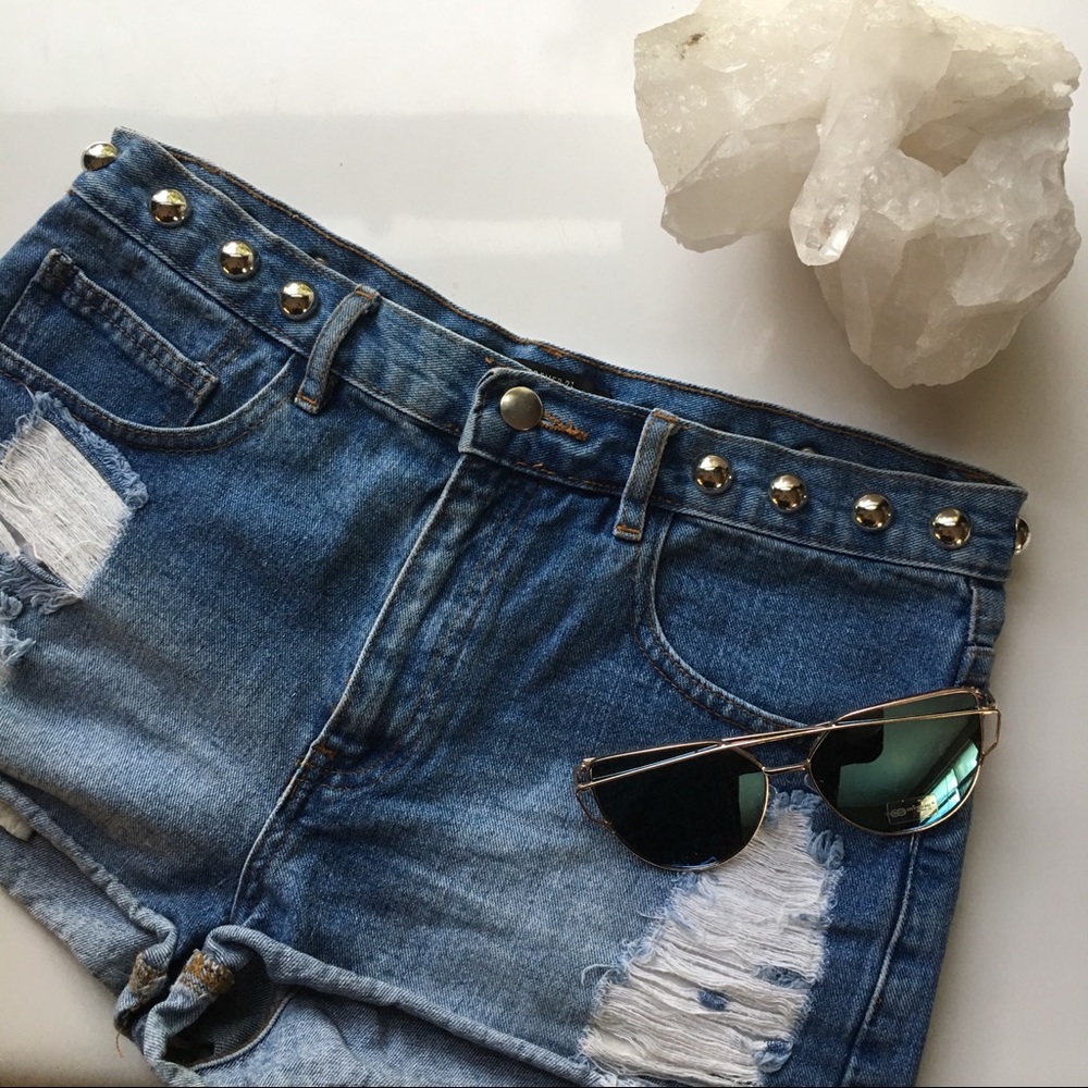 BOHEMIAN STUDDED BLUE JEAN-HIGH WAISTED SHORTS